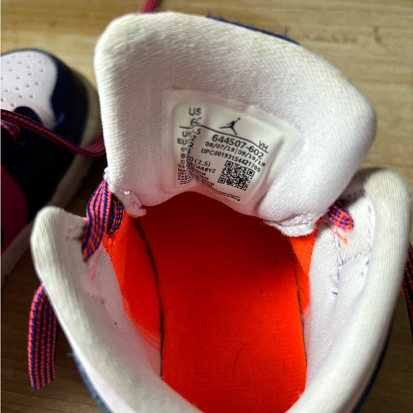 Nike Air Jordan Purple/Pink Sz 6C - Picture 4 of 4